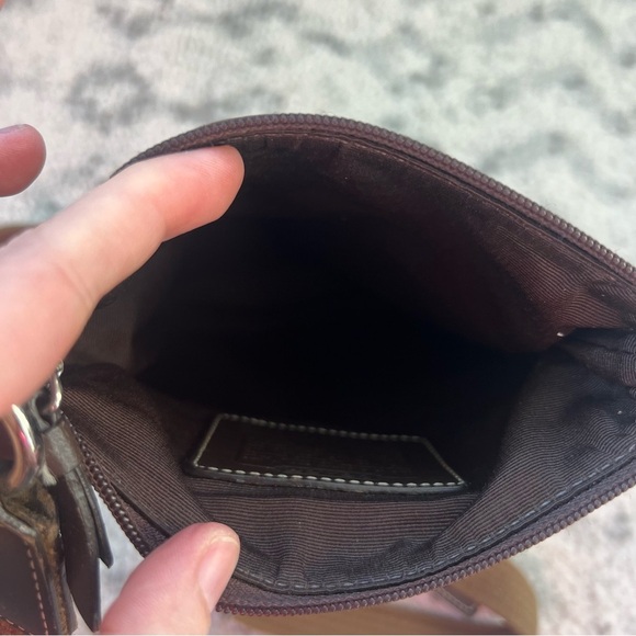 Coach Signature Stripe Swingpack Khaki Brown Leather Crossbody #F06016 - Picture 12 of 16